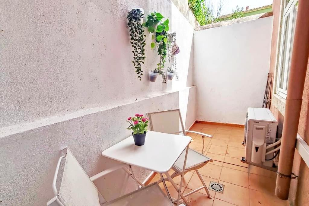 Sapadores - 2 Bedrooms Apartment Lisbon Boho Chic Eksteriør bilde