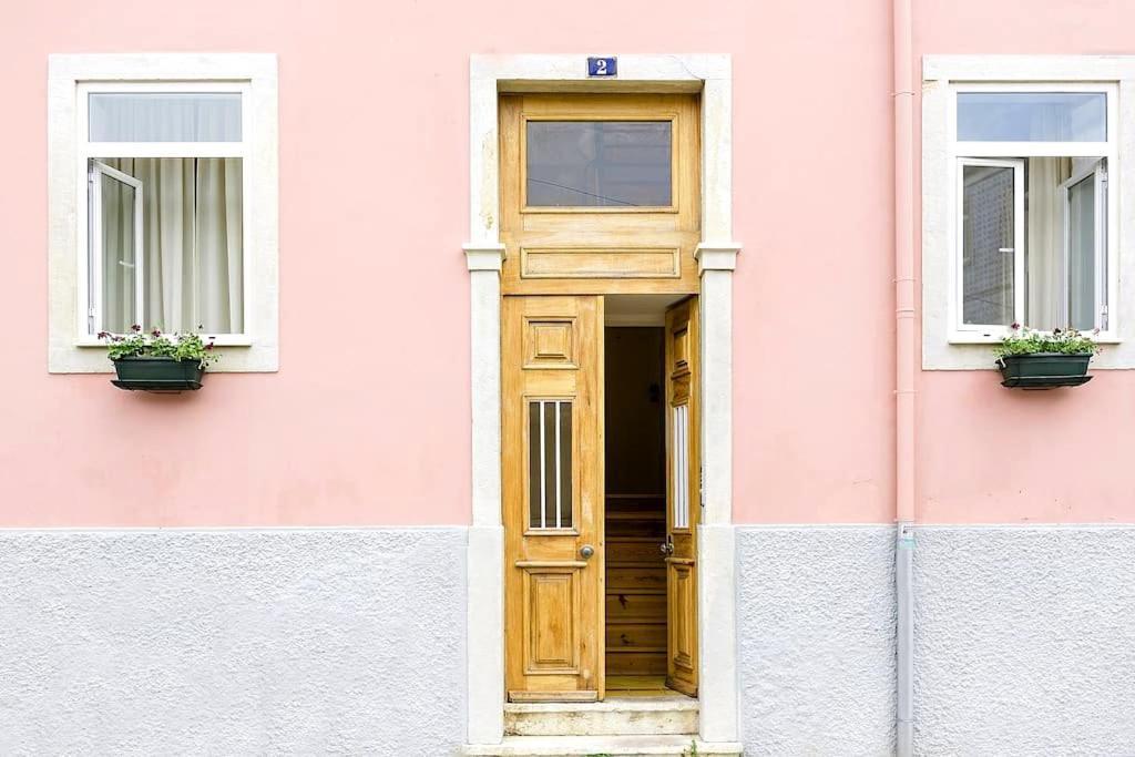 Sapadores - 2 Bedrooms Apartment Lisbon Boho Chic Eksteriør bilde
