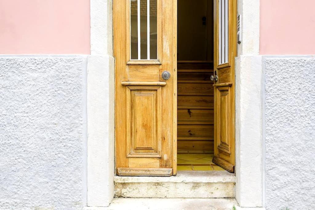 Sapadores - 2 Bedrooms Apartment Lisbon Boho Chic Eksteriør bilde